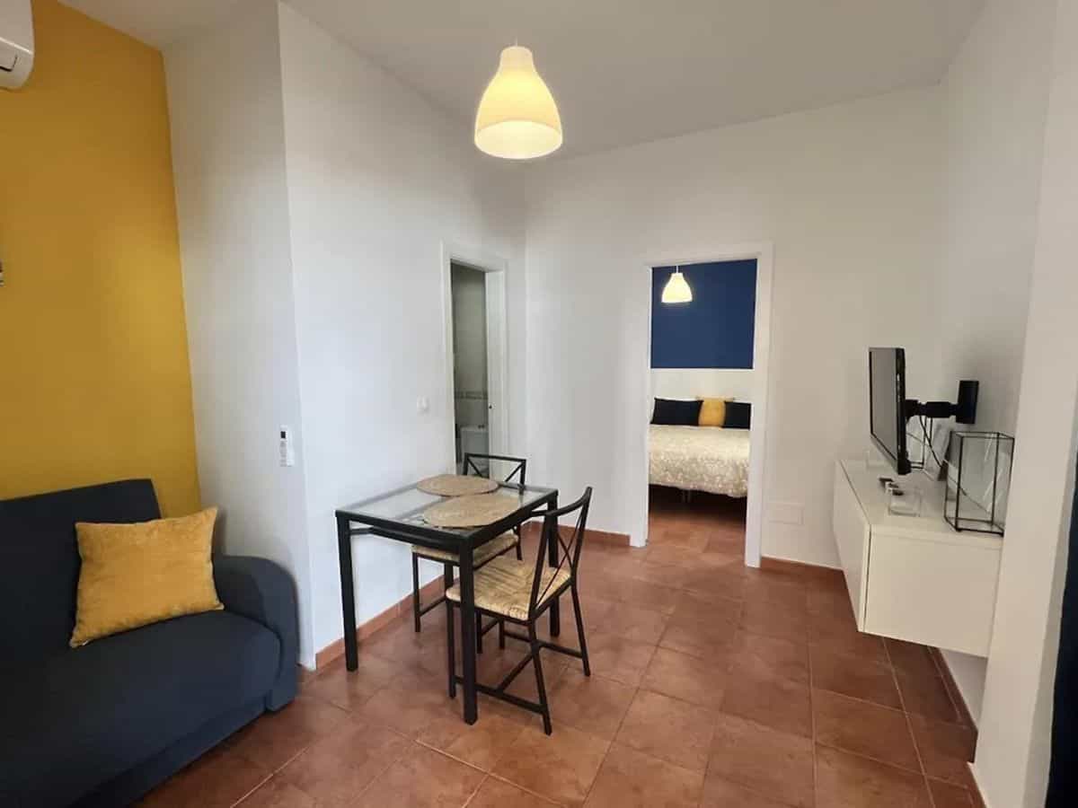 Salon de l’appartement de plain-pied à La Carihuela, Torremolinos